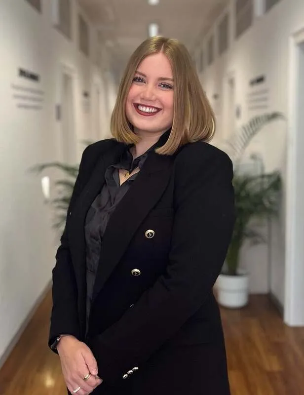 Anna aus dem Team von Kulturwerke Deutschland