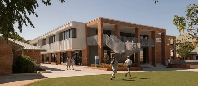 L'edificio moderno della John Septimus Roe Anglican Community School con colonne in mattoni e studenti nel campus.