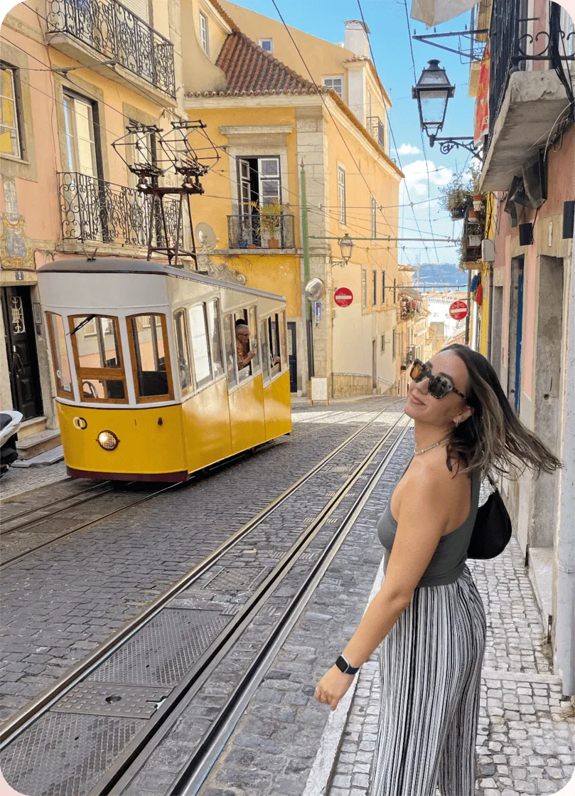 Aline aus dem Team von Kulturwerke Deutschland auf Reisen