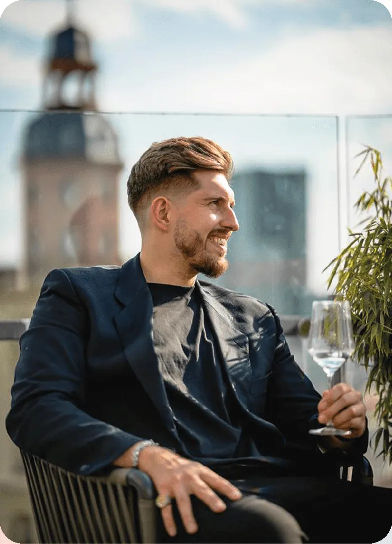 Frido aus dem Team von Kulturwerke Deutschland auf Reisen
