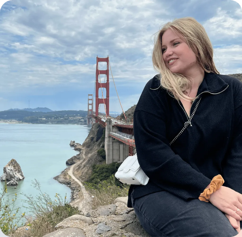 Anna aus dem Team von Kulturwerke Deutschland auf Reisen