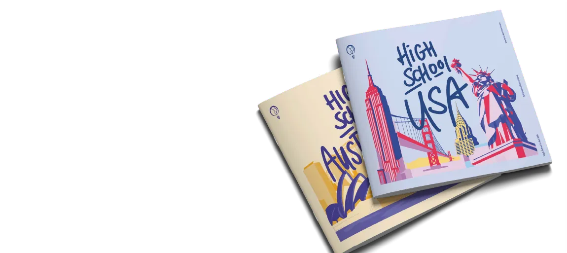 Dos catálogos impresos de High School USA y High School Australia sobre fondo blanco